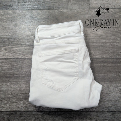 DL1961 Riley Boyfriend Distressed Jeans Mania White NWT Size 00 (24)