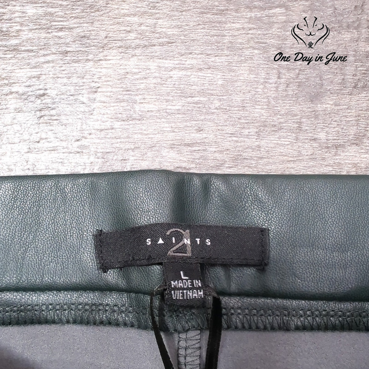 21 Saints Faux Leather Skinny Pants Dark Forest Green Side Zip Size L