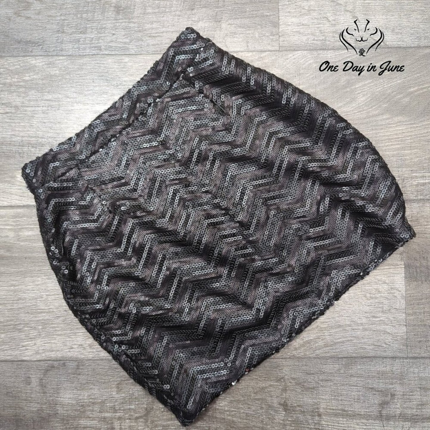 Tobi Sequin Mini Skirt Size S