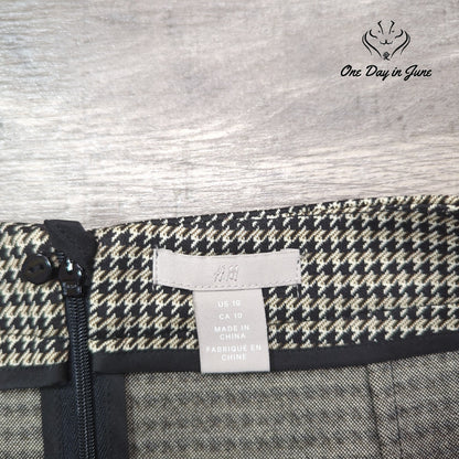 H&M Houndstooth Button Accent Mini Skirt Black Tan Cream Size 10