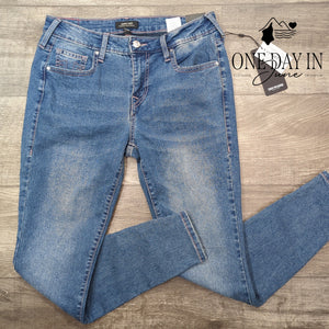 True Religion Jennie Crystal Curvy Mid Rise Super Skinny Jeans NWT Size 28 (6)