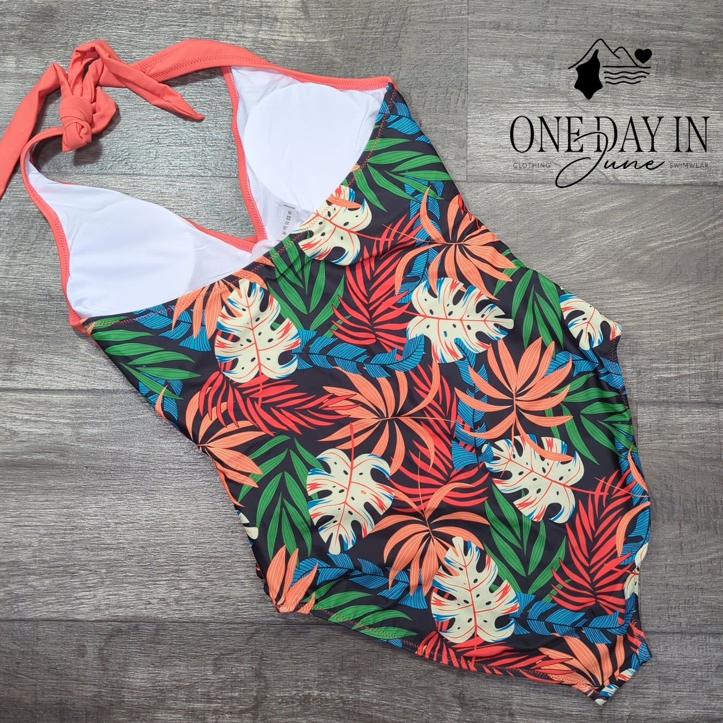 Aleumdr Tropical Twist Front Halter One Piece Swimsuit Size L