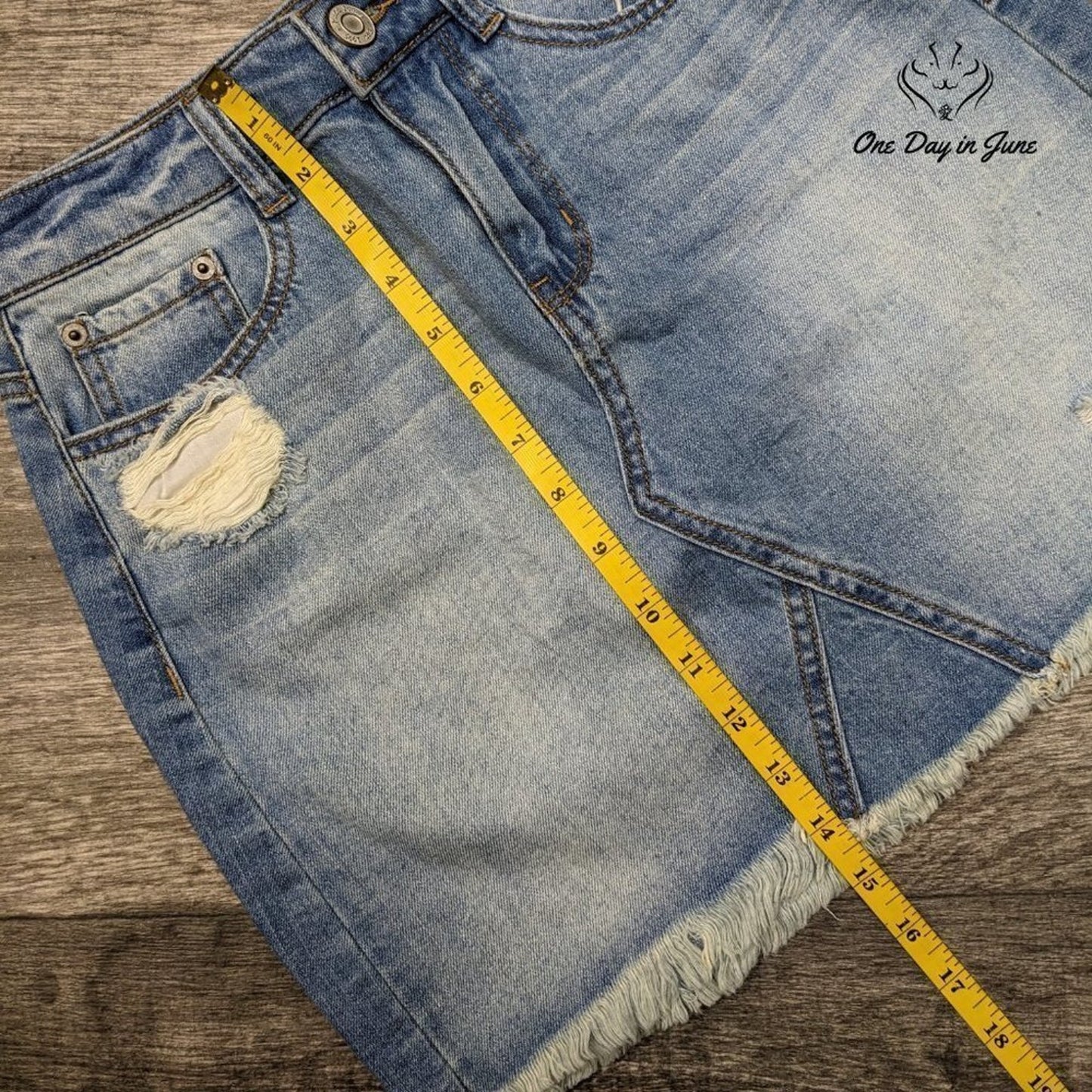 Mudd Juniors Cutoff Denim Skirt Size 3