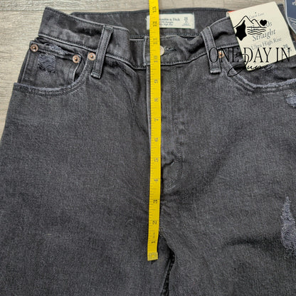 Abercrombie & Fitch The 90's Straight Ultra High Rise Jeans Size 2S
