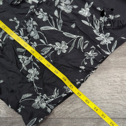ArtJuly Short Sleeve V Neck Floral Top Size XL