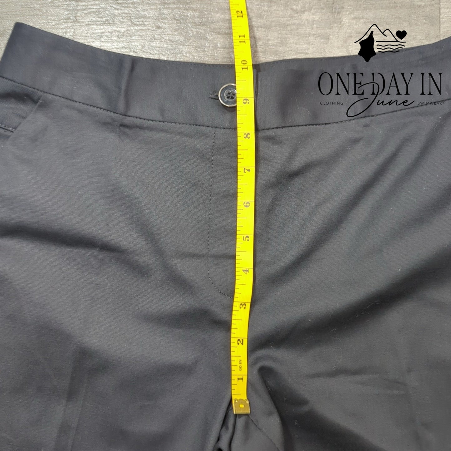 Rafaella Capri Pants Size 6