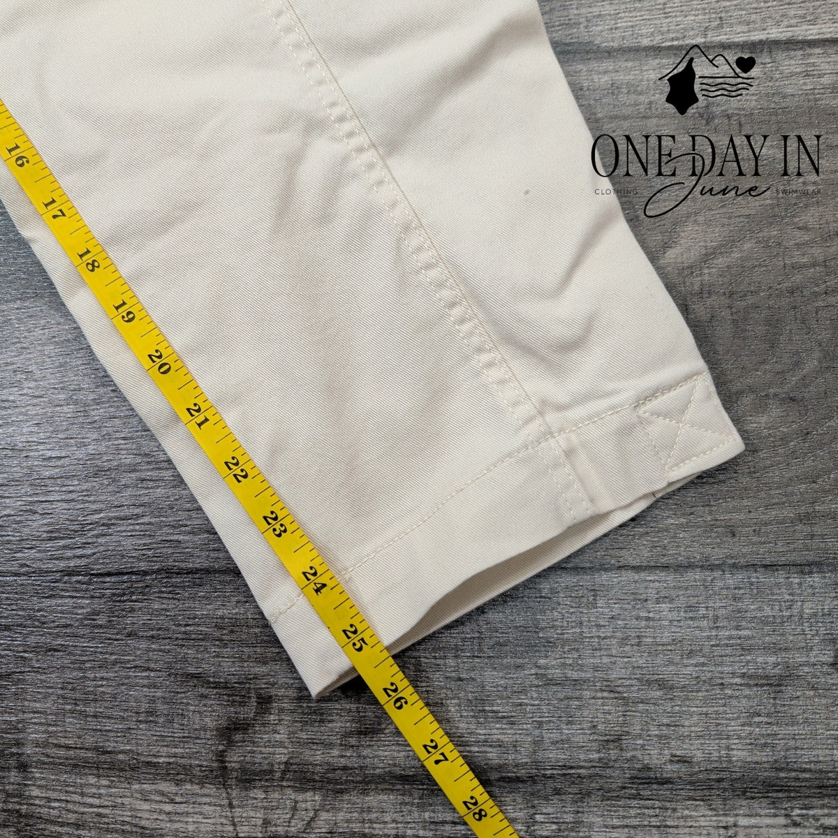 Banana Republic Belted Cropped Cargo Pants Ivory Cream NWT Size 16