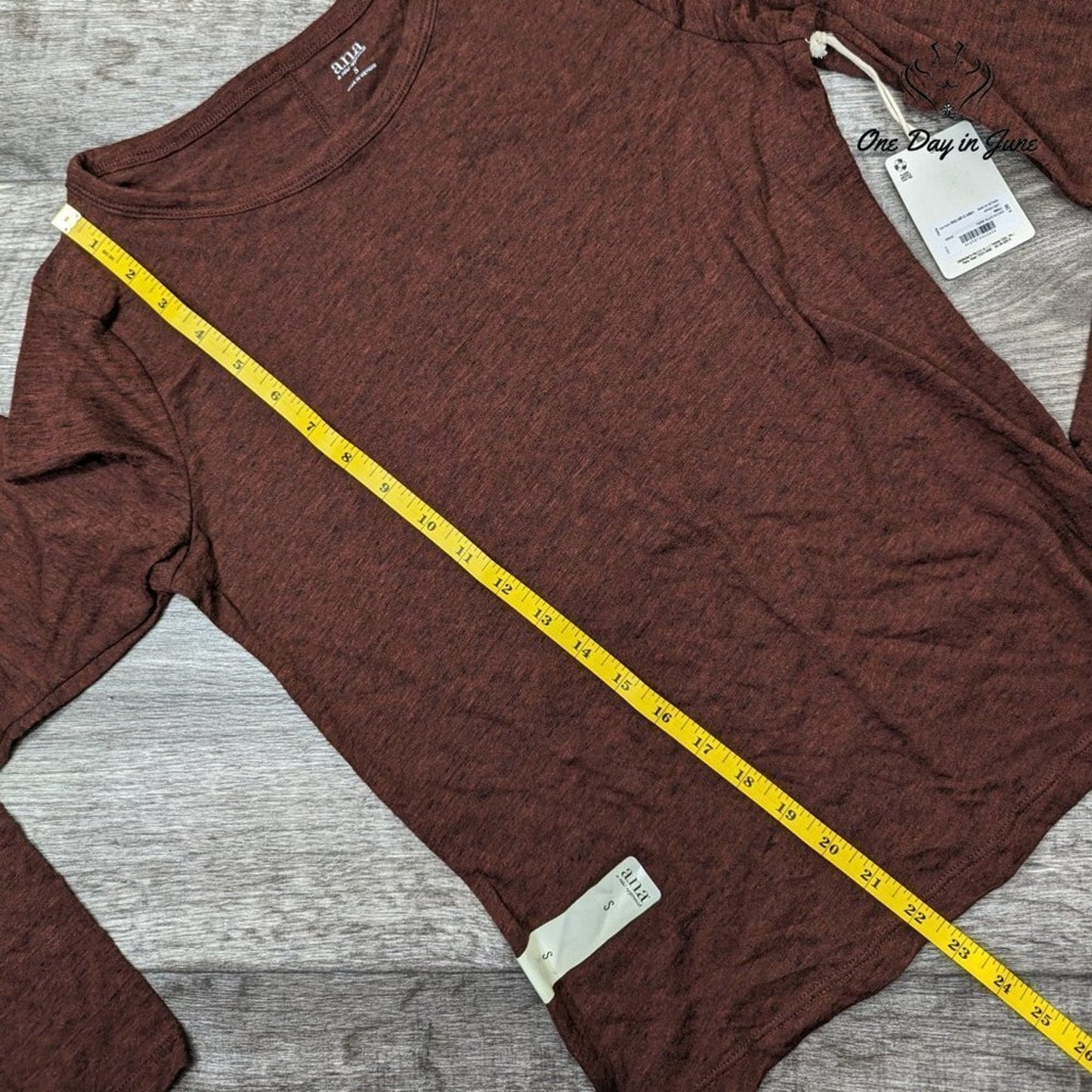 A.n.a Long Sleeve Tee Shirt Size S