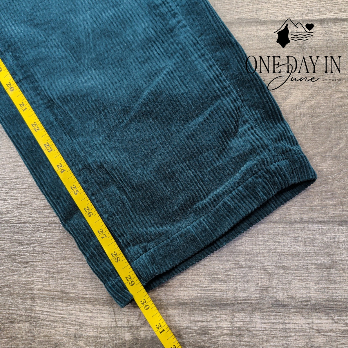 AG Adriano Goldschmied Corduroy Wide Leg Pants Teal Blue NWT Size 4 (27)