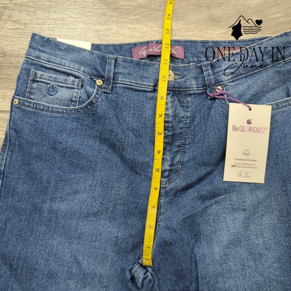 Gloria Vanderbilt Petite Amanda Slimmiing Jeans Size 12P