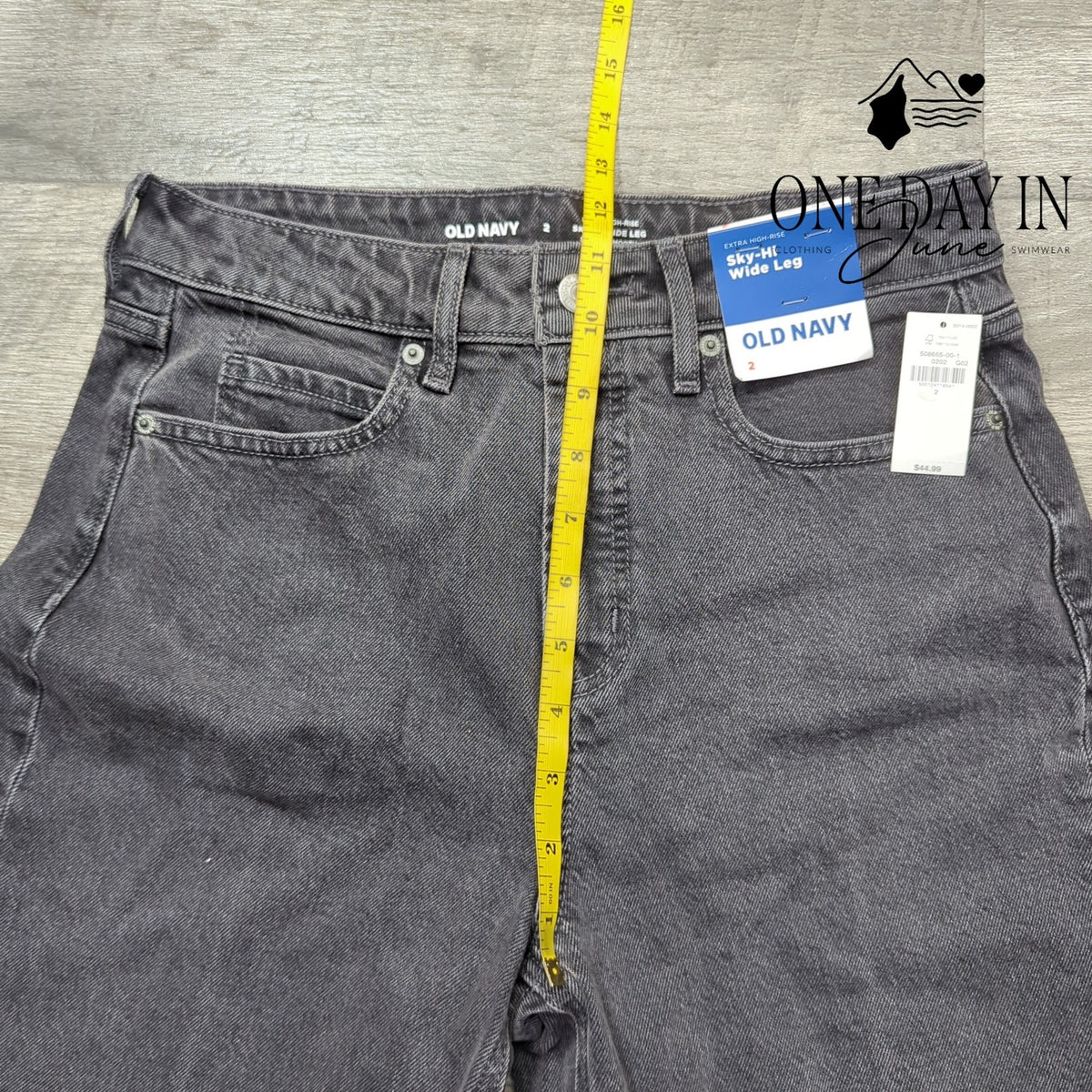 Old Navy Sky Hi Wide Leg Jeans Extra High Rise Washed Black NWT Size 2