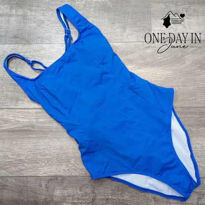 Cupshe Square Neck One Piece Swimsuit Size M