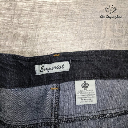 Imperial Distressed Cropped Jeans Size 20