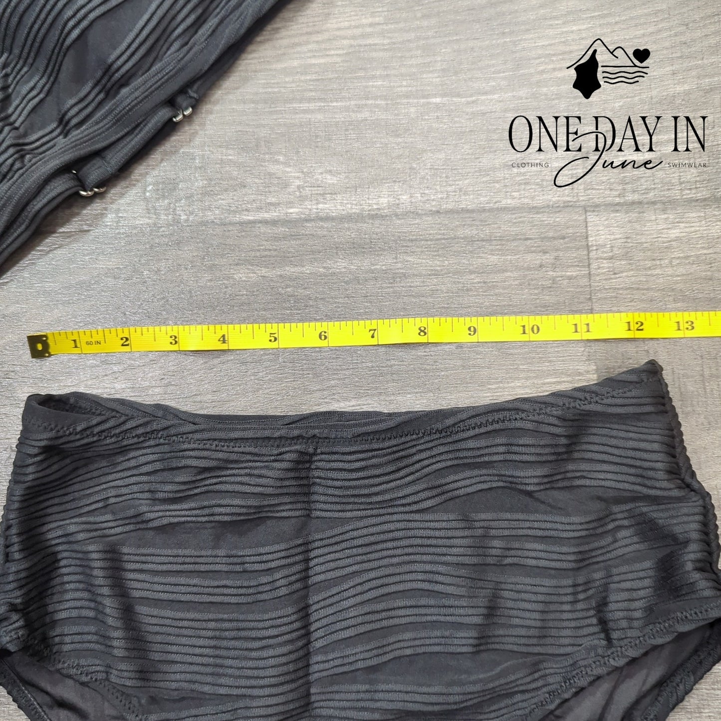 Vimpunec Textured High Waist Bikini Swimsuit Size M