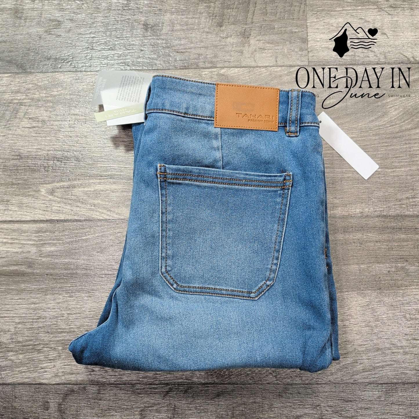 Tahari Petite Mid Rise Mini Boot Jeans Size 12P