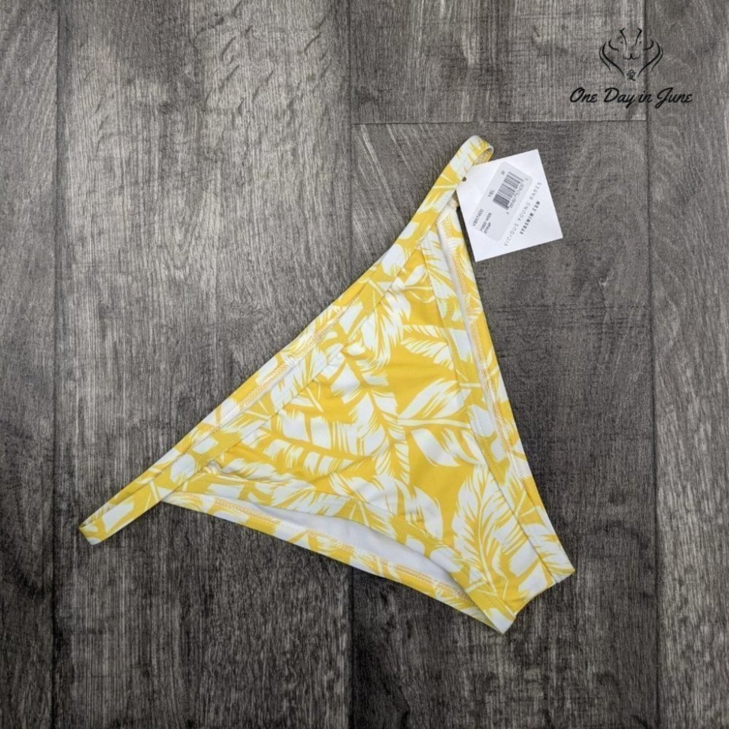 Vicious Young Babes Fixed Wide Strap Bottom Swimsuit Size M