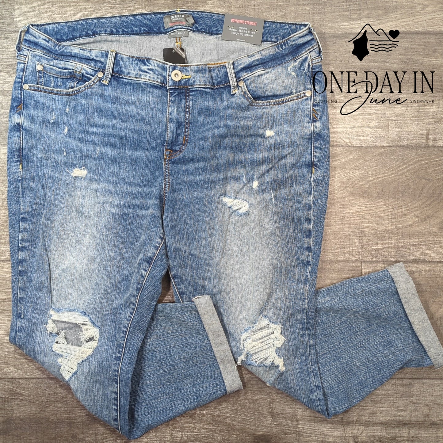 Torrid Boyfriend Straight Distressed Jeans Size 20S