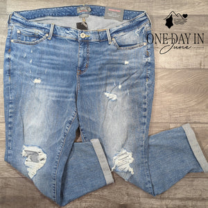 Torrid Boyfriend Straight Distressed Jeans Size 20S