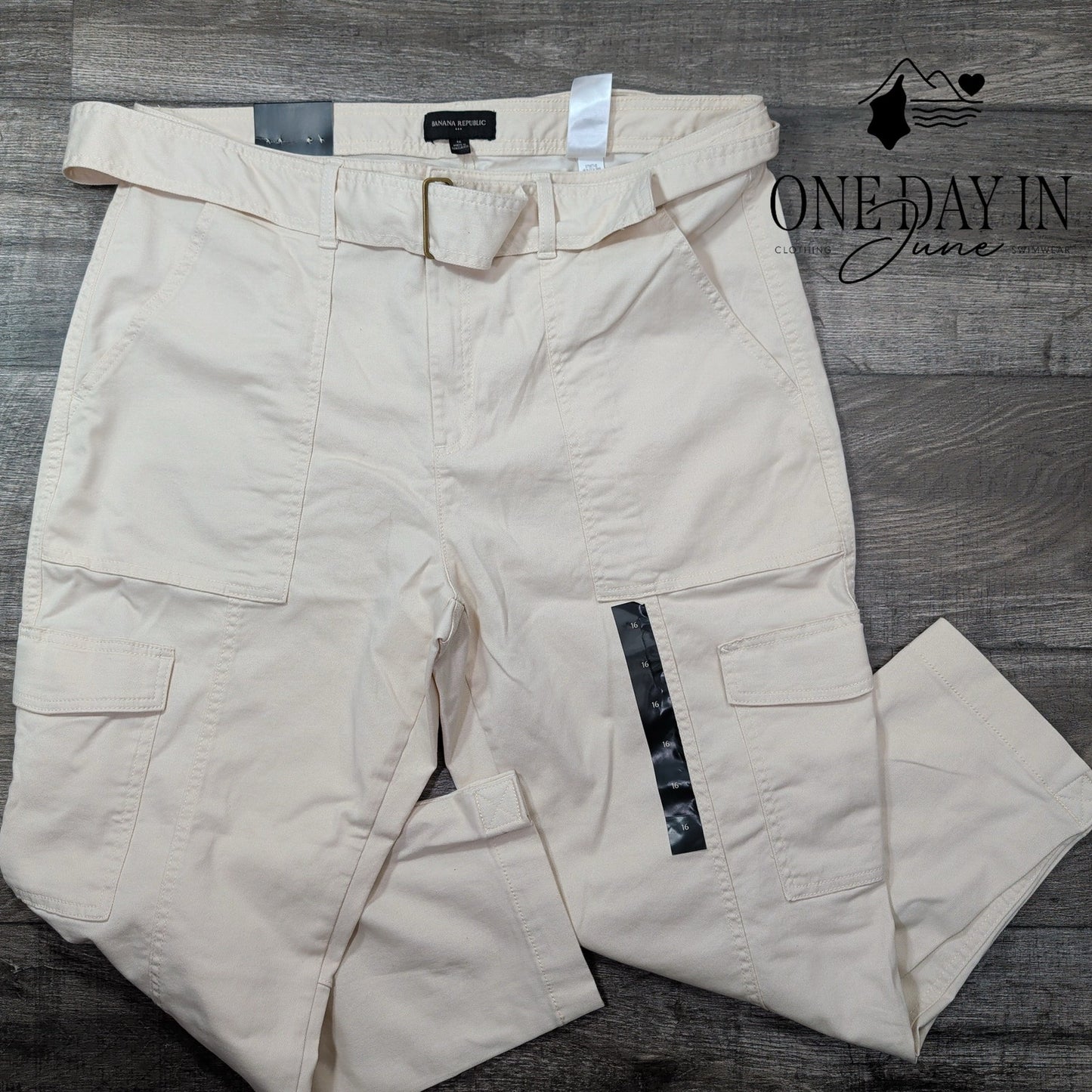 Banana Republic Belted Crop Cargo Jeans Size 16
