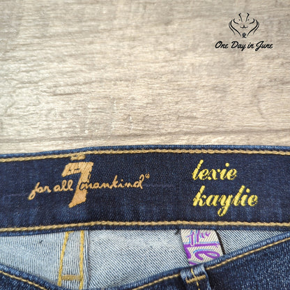 7 For All Mankind The Lexie Petite Jeans Size 26 (2P)