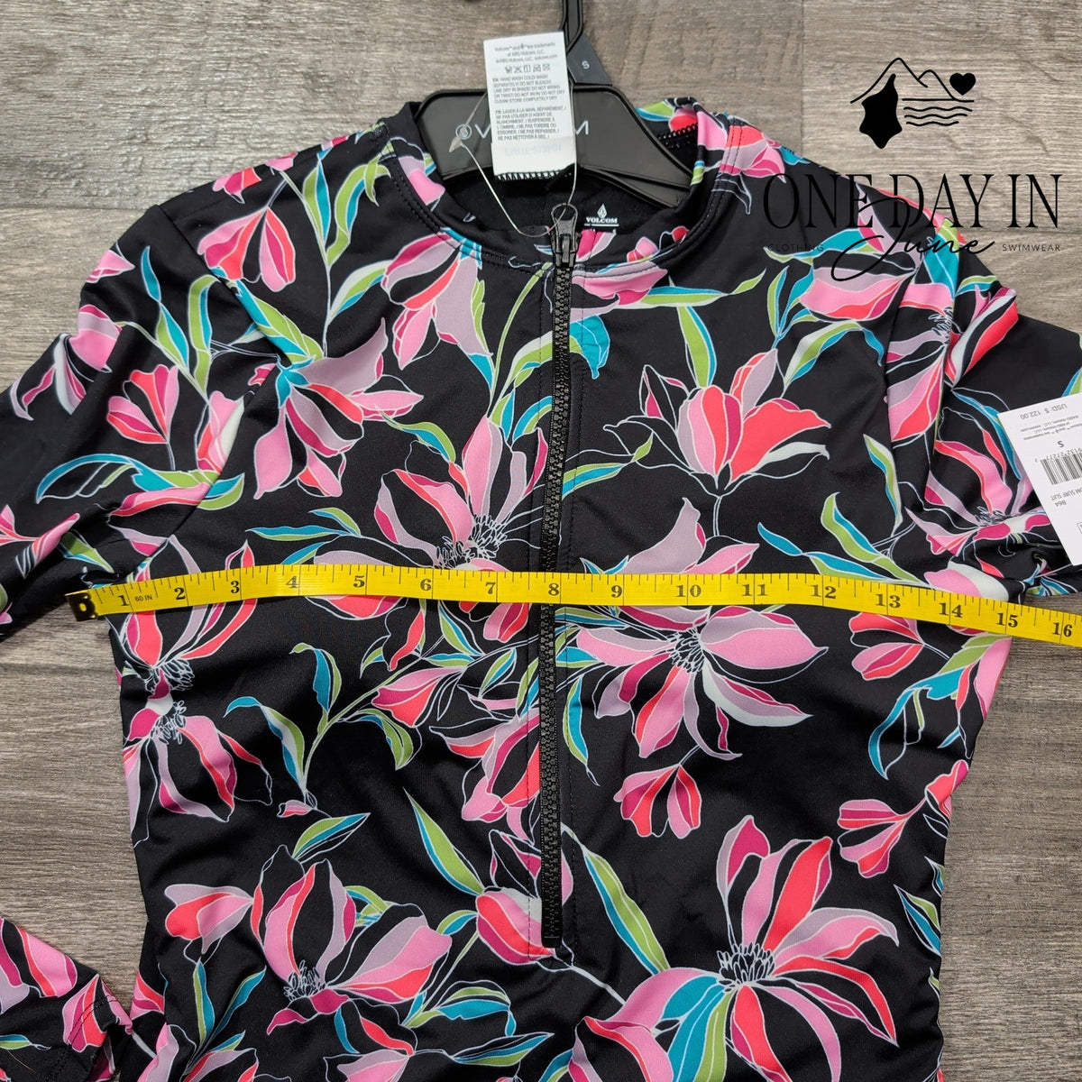 Volcom Dream In Bloom Long Sleeve Rash Guard One Piece Swimsuit NWT Size S