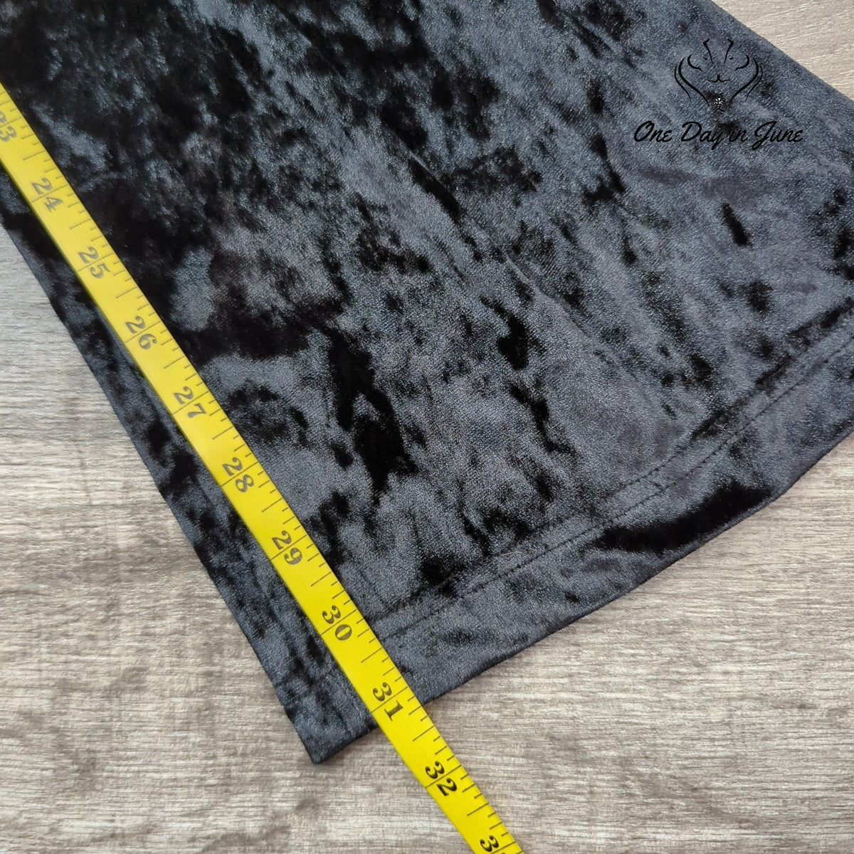 Fabletics Go-To Crushed Velour Wide Leg Pants Black NWT Size M