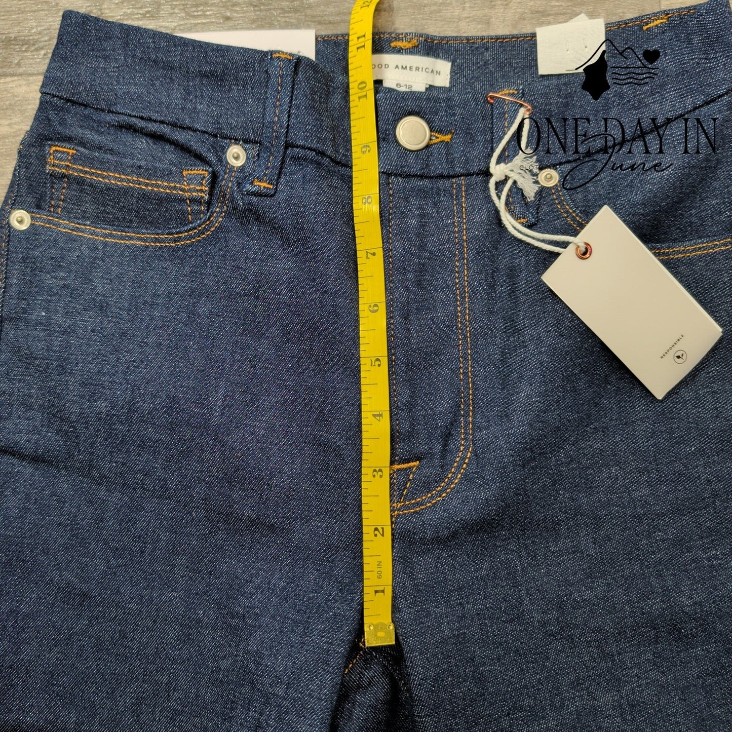 Good American Good Legs Long Jeans Size 6