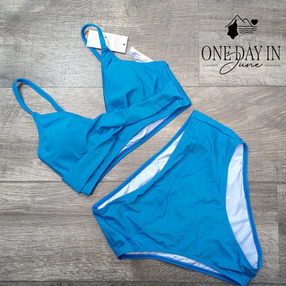 Cupshe Twist Front Bikini Swimsuit Size S