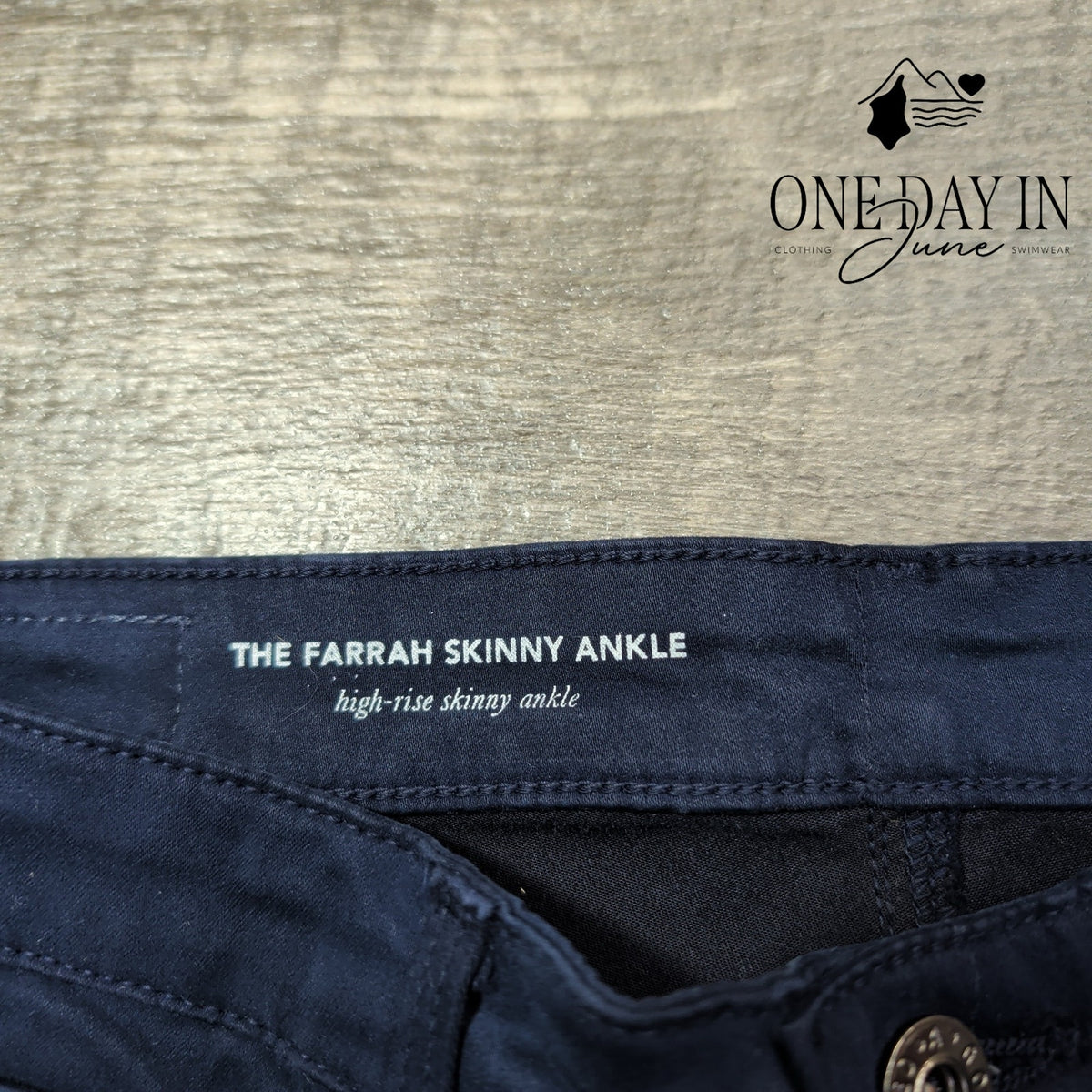 AG Adriano Goldschmied Farrah Skinny Ankle Sateen Pants Navy NWT Size 4 (27)