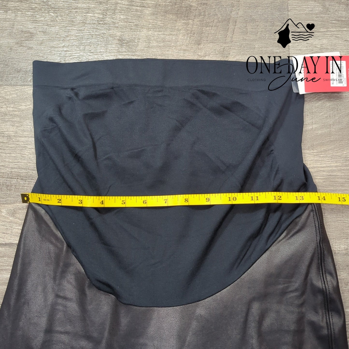Spanx Faux Leather Maternity Leggings Size XL