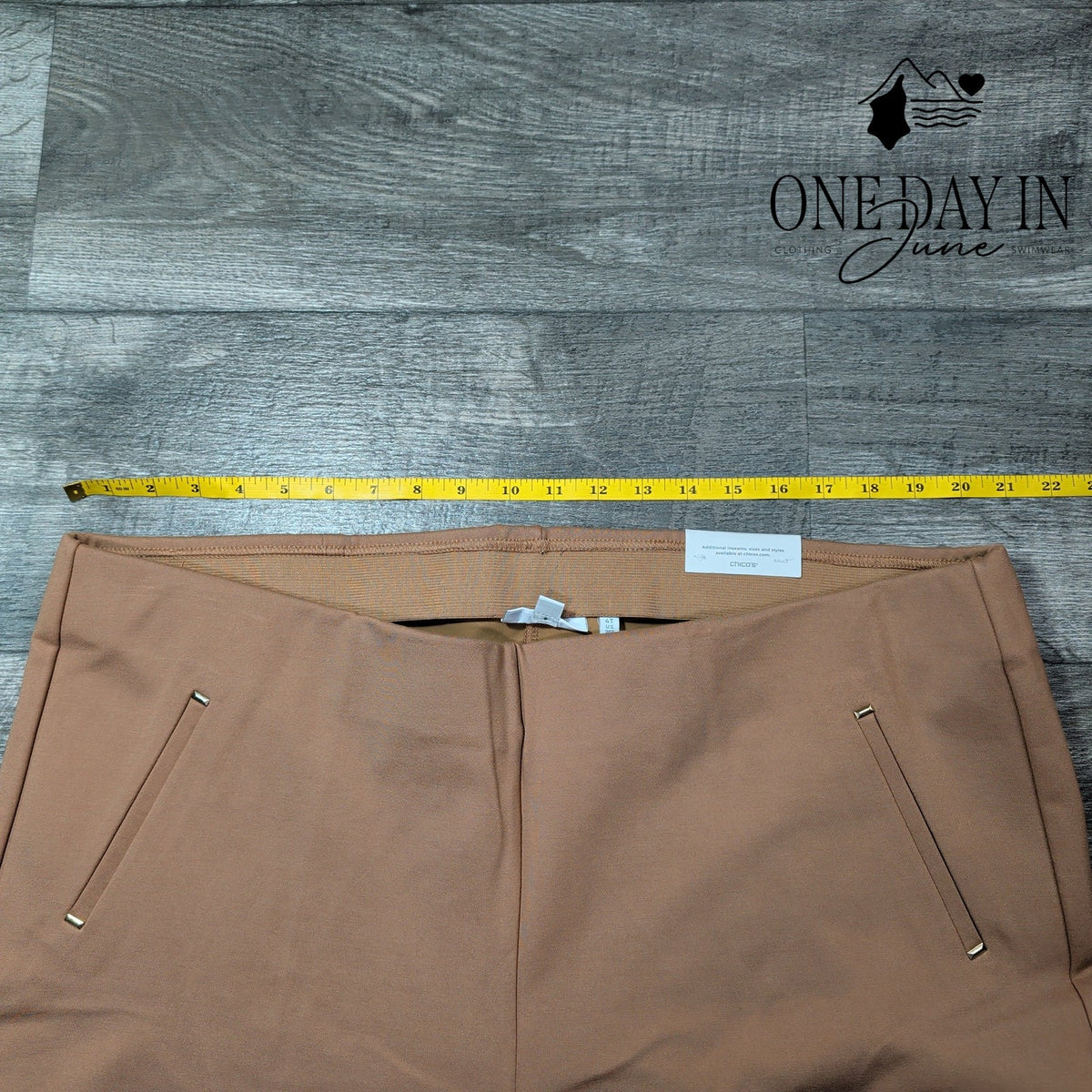 Chico's So Slimming Juliet Slim Leg Pants Tan NWT Size Chico's 4T (20T)