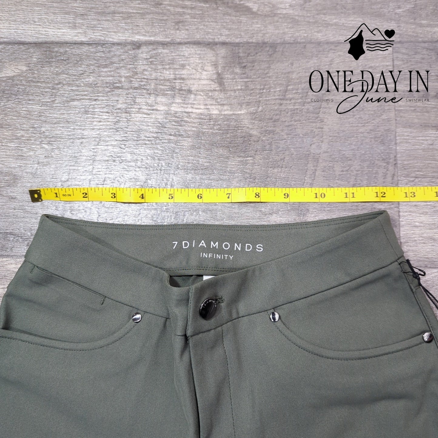 7 Diamonds Infinity Straight Leg Pants Size 0 (25)