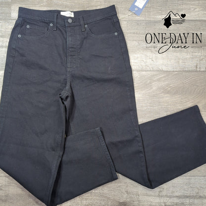 Universal Thread Highest Straight Leg Jeans Size 8