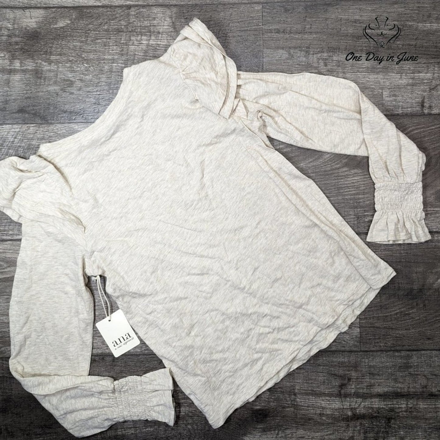 A.n.a Ruffle Shoulder Top Size XS