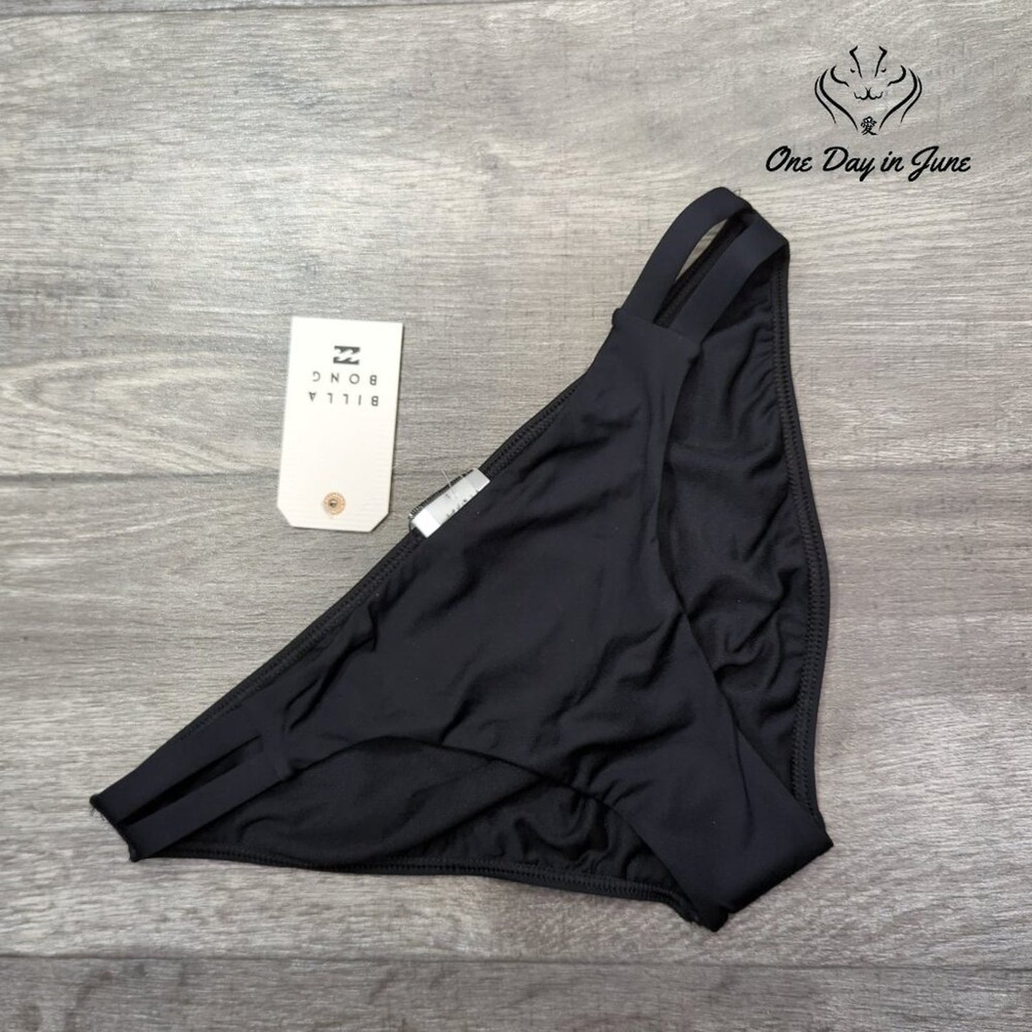Billabong Sol Searcher Lowrider Bikini Bottom Black Full Coverage NWT Size L