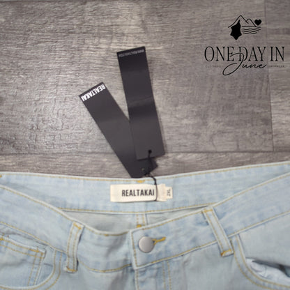 Realtakai Baggy Straight Leg Jeans Light Wash Blue Denim NWT Size 2XL