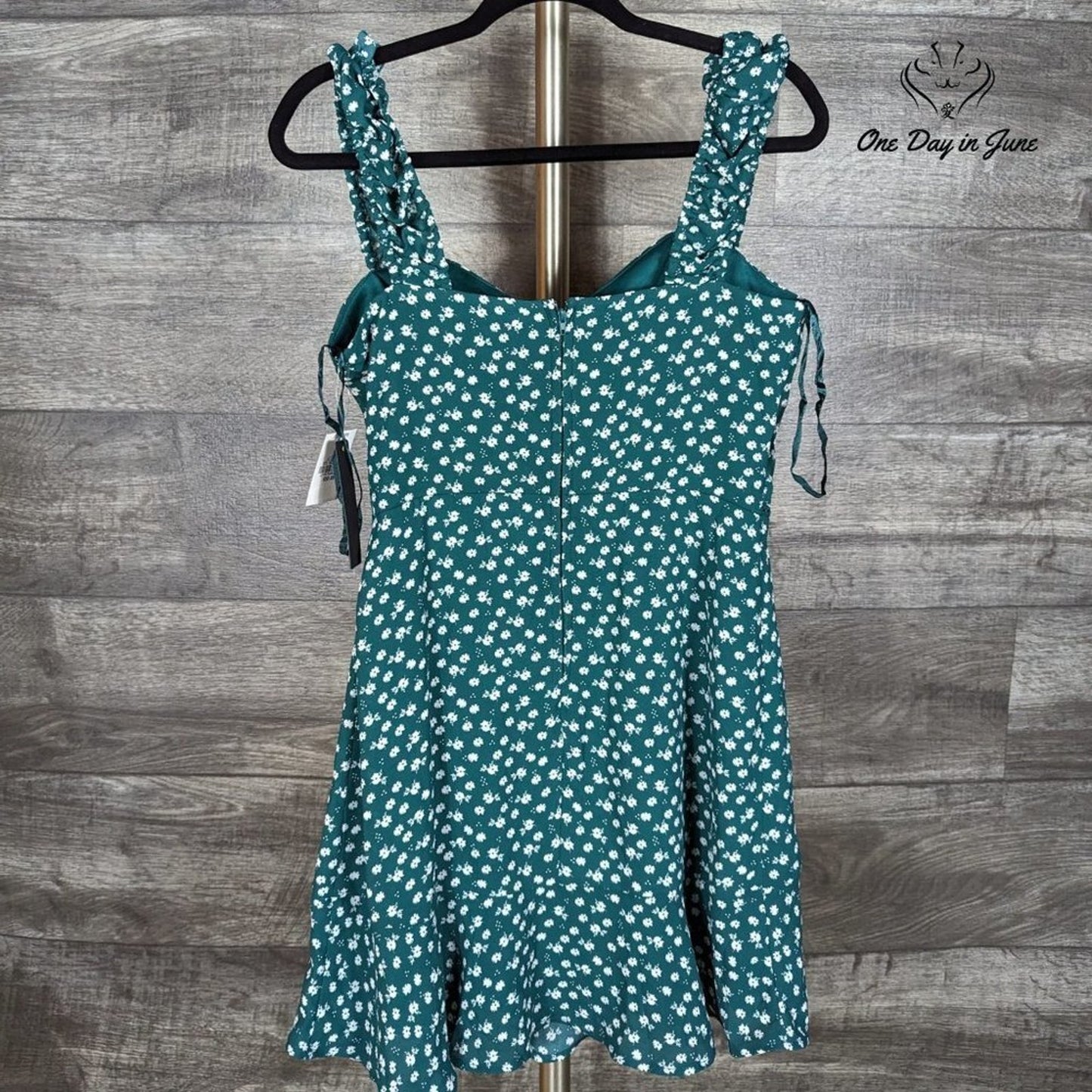 City Triangles Fit & Flare Lined Dress Size M