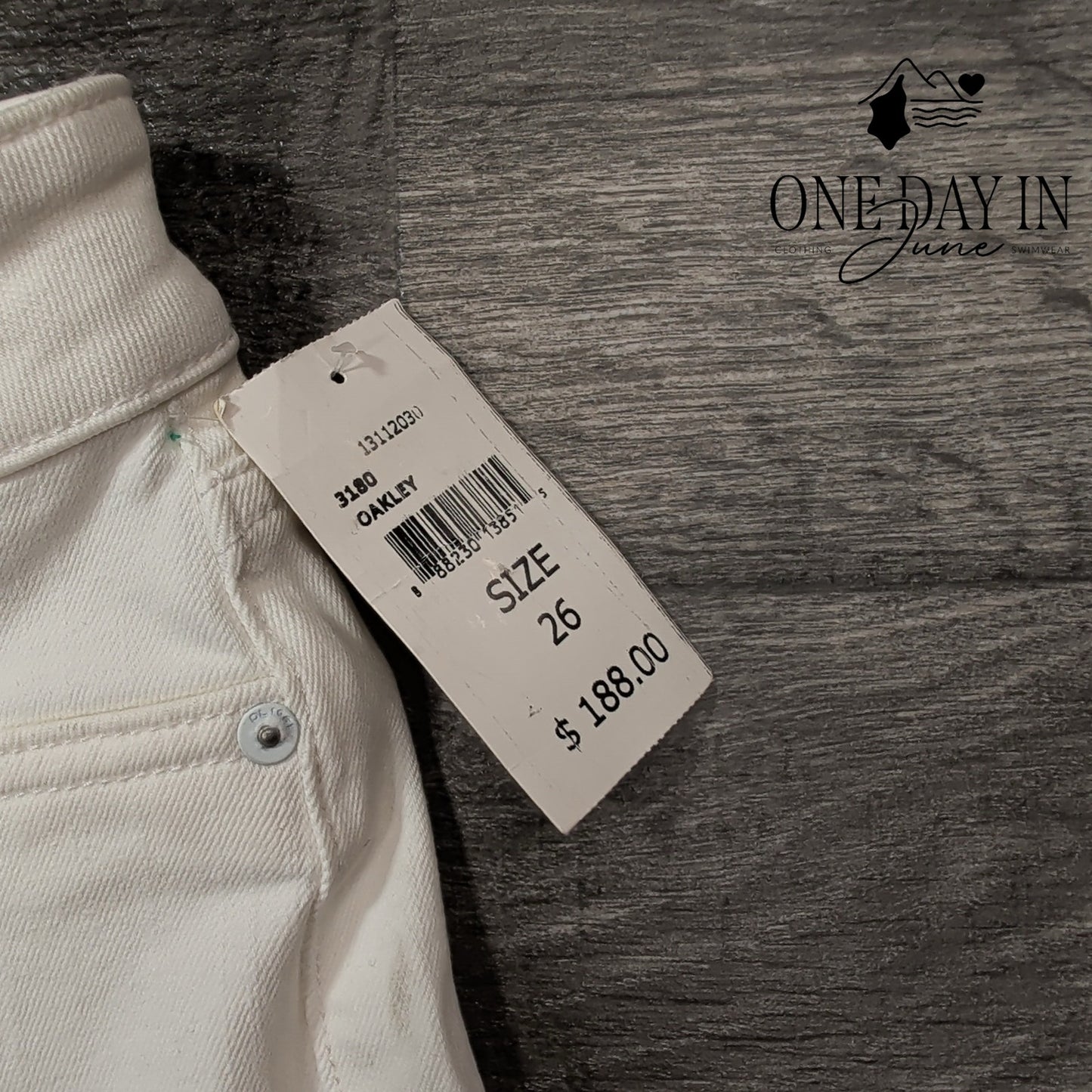 DL1961 Mara Ankle Jeans Oakley White Mid Rise Instasculpt Straight NWT Size 2