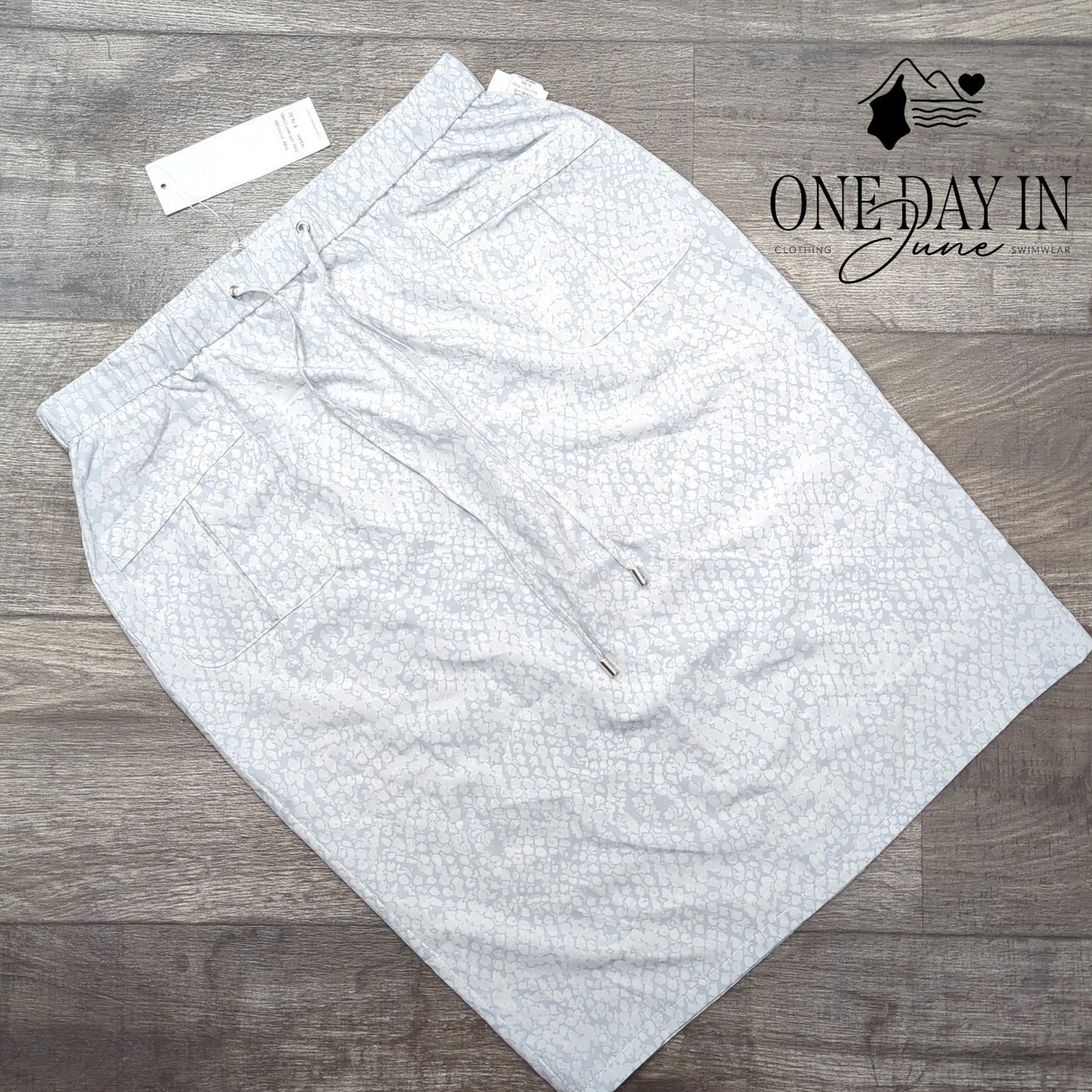 Calvin Klein Drawstring Light Weight Skirt Size S