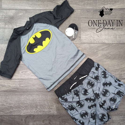 Batman Short Sleeve Rashguard Boardshorts Set Size 4