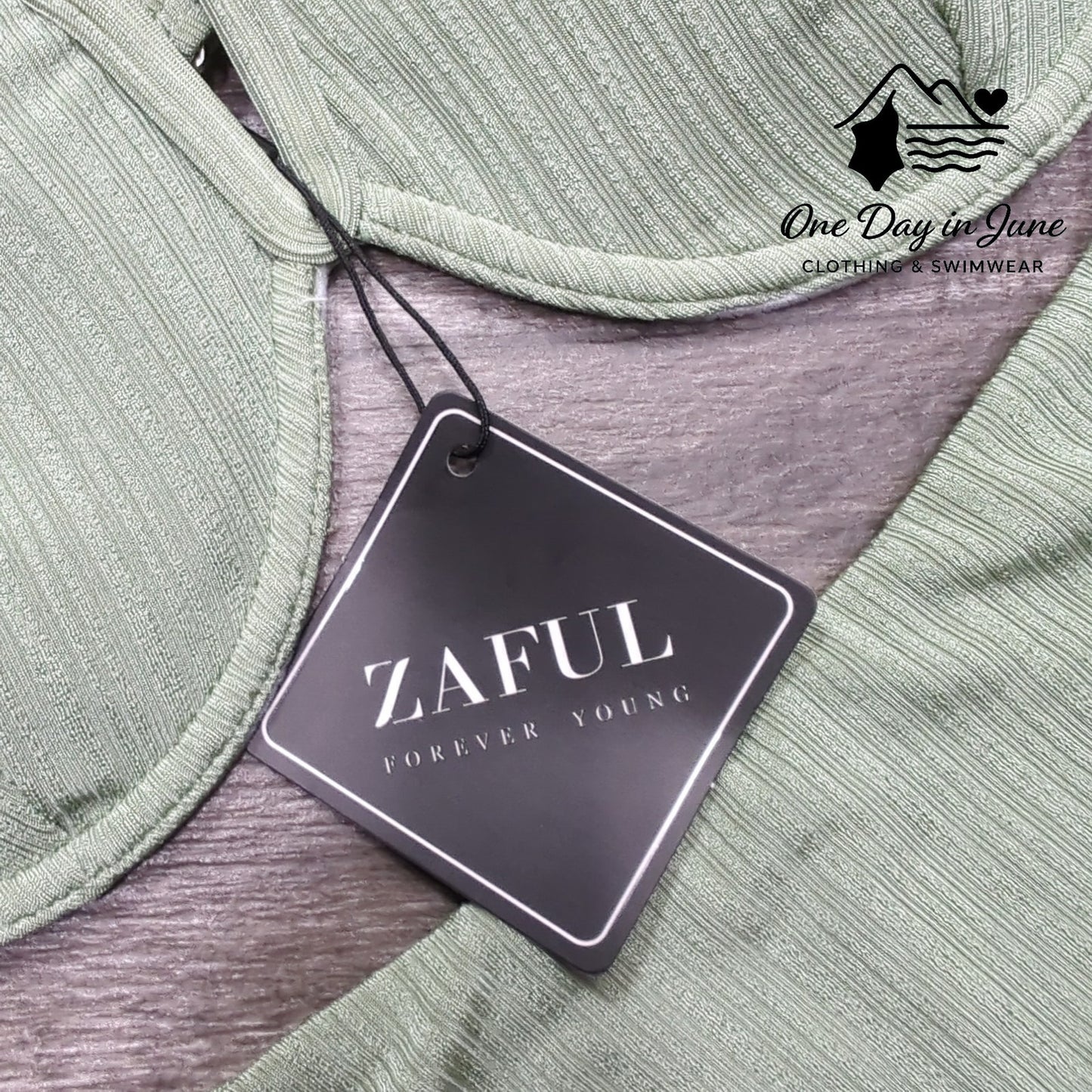 Zaful V Wire Textured Bikini Swimsuit Size 4