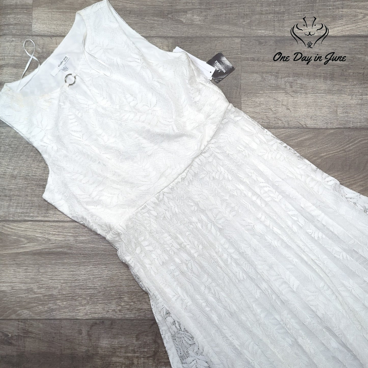 Studio One Sleeveless Layered Dress Size M