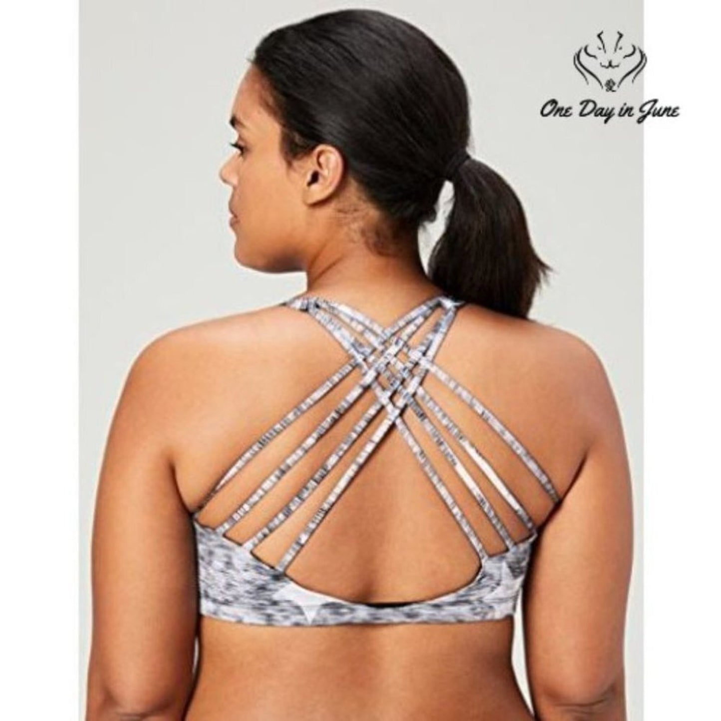 Core 10 Strappy Back Yoga Sports Bra