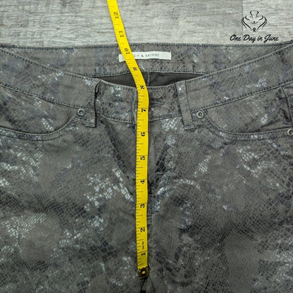 Rich & Skinny Snake Skin Jeans Size 26 (2)