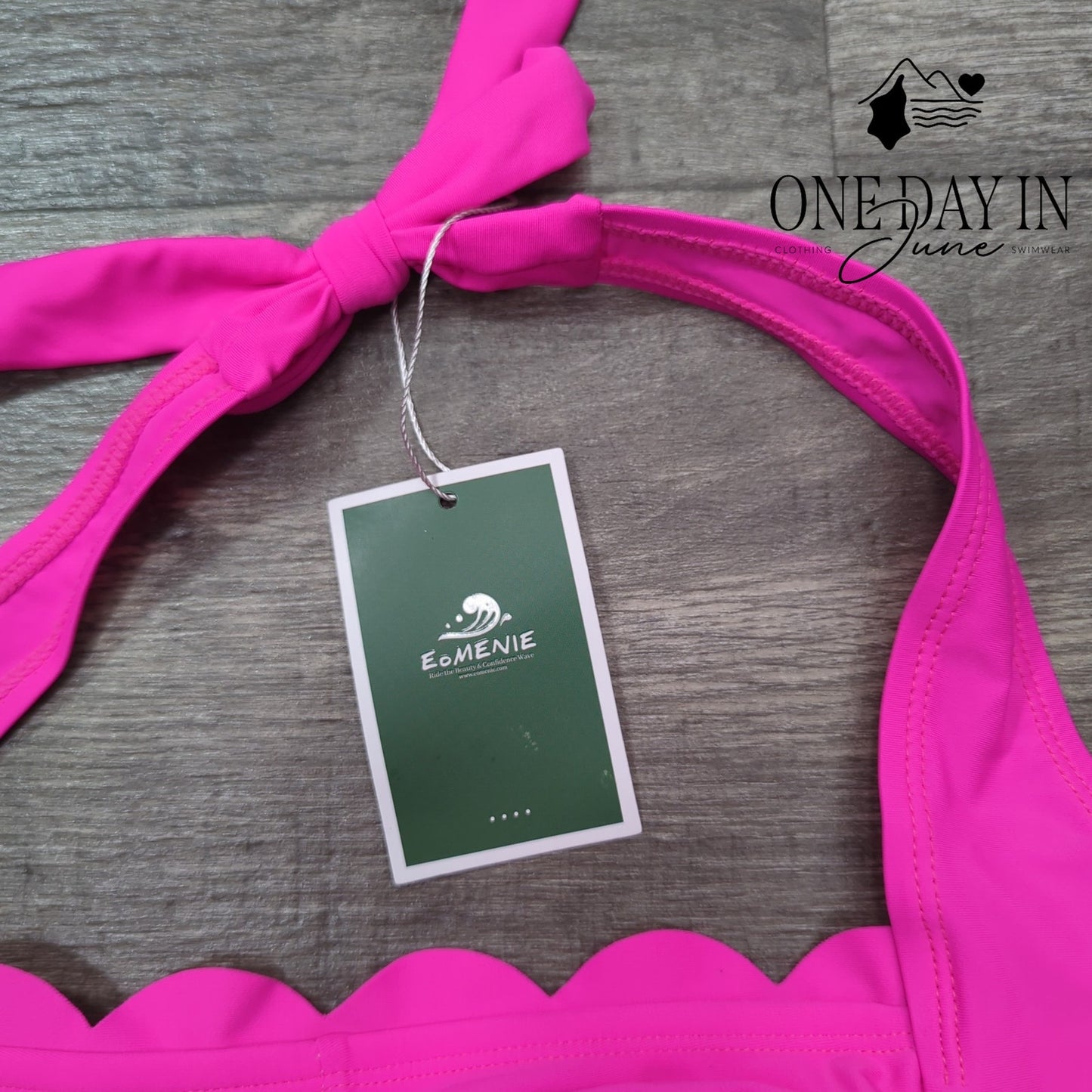 Eomenie Scallop Edge Tummy Control One Piece Swimsuiit Size M