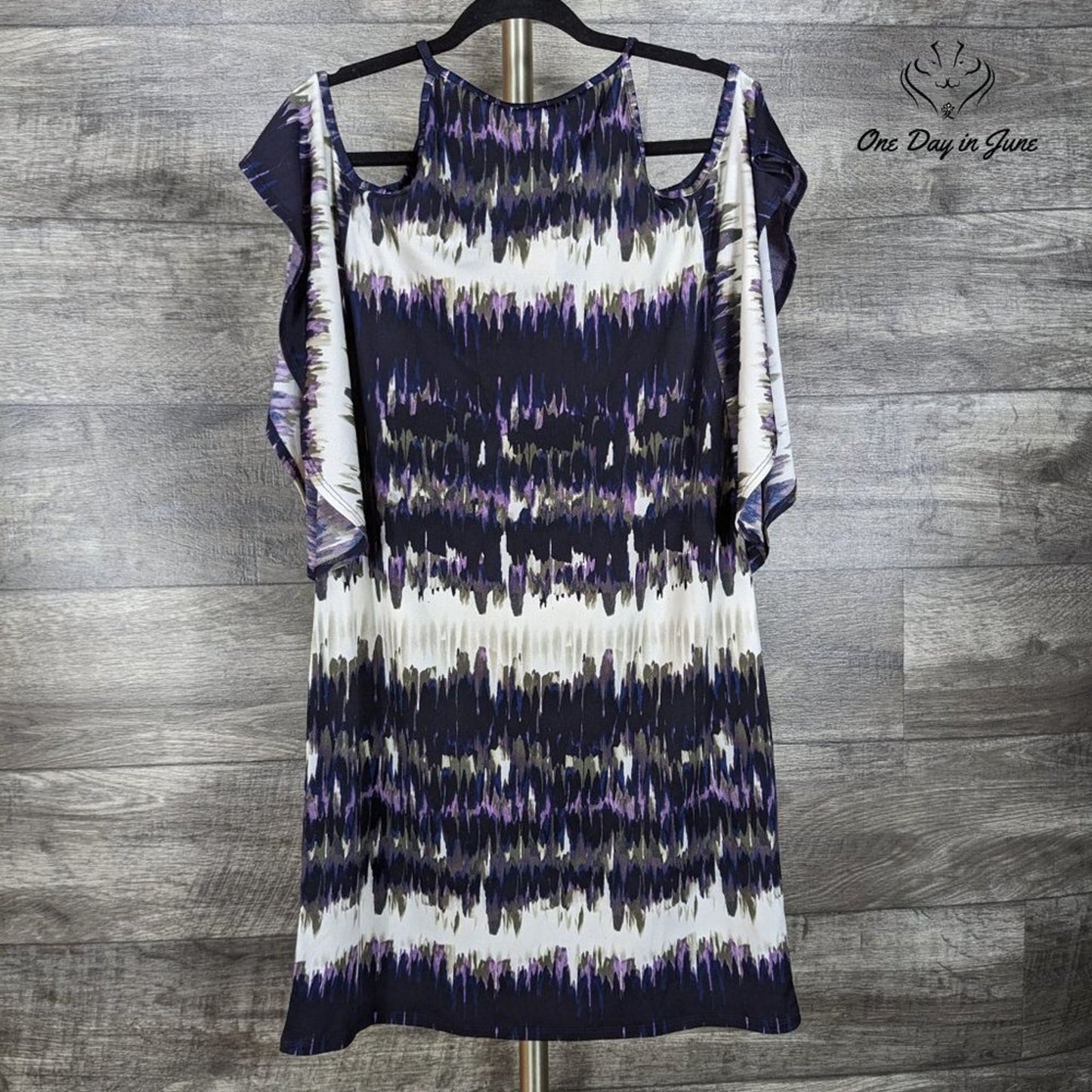 Cato Cold Shoulder Mini Dress Size M
