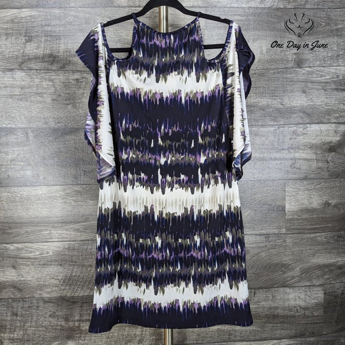 Cato Cato Cold Shoulder Lace Up Mini Dress Purple Navy Print NWT Size M