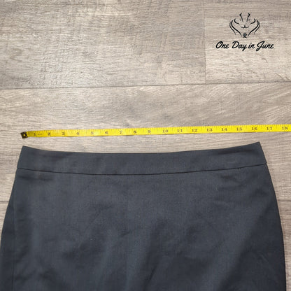 Cabi 430 Bossy Skirt Size 8