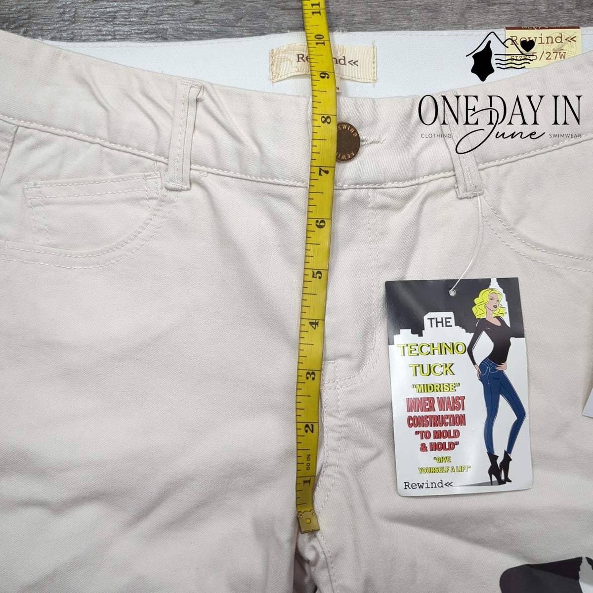 Rewind Techno Tuck Mid Rise Skinny Jeans White NWT Juniors Size 5