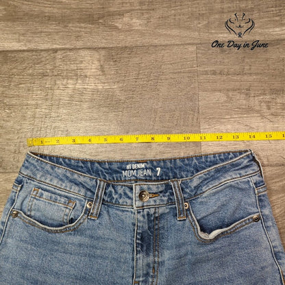 HT Denim High Waist Mom Jeans Size 7